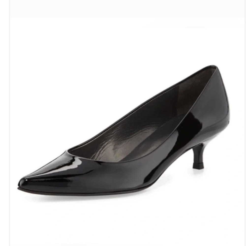 Stuart Weitzman Black Patent Kitten Heel Pump Comfort Elegant Glossy‎ (Size 7.5)